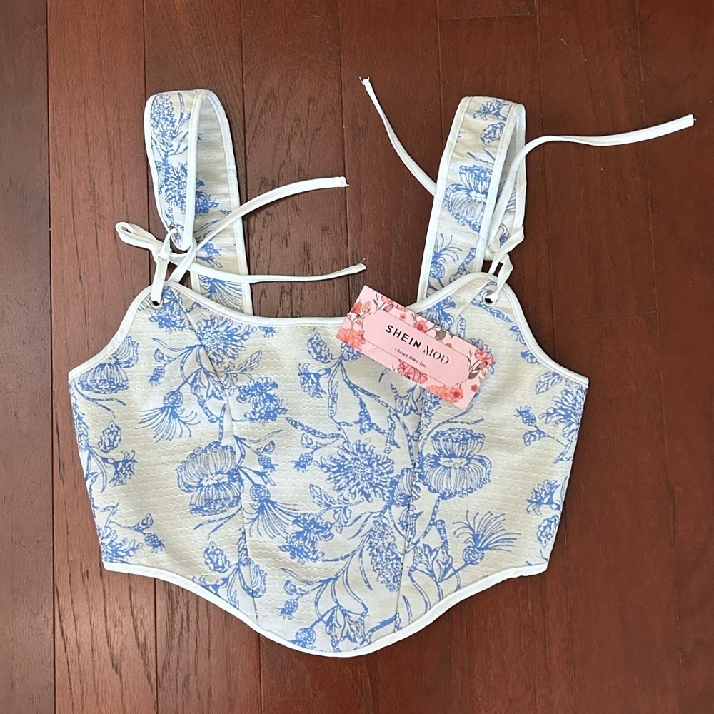 NWT SHEIN MOD Floral Print Knot Front Cami Top blue white size S - Picture 5 of 10